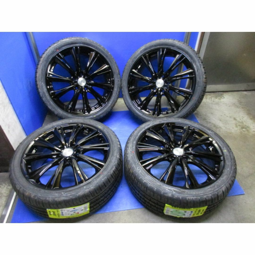 卍　レオニス18　5/114+新品　225/40R18　エスクワイア　ノア 自動車/バイクの自動車(タイヤ・ホイールセット)の商品写真