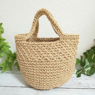 138 麻ひもバッグ ハンドメイド 麻紐バッグ(かごバッグ/ストローバッグ)