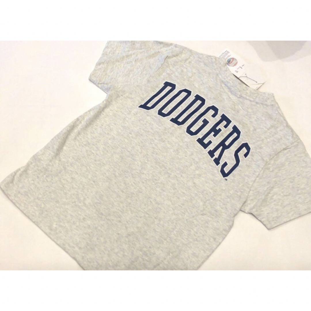 MLB(メジャーリーグベースボール)の新品　ドジャース　140  半袖Tシャツ　LA  DODGERS キッズ/ベビー/マタニティのキッズ服男の子用(90cm~)(Tシャツ/カットソー)の商品写真