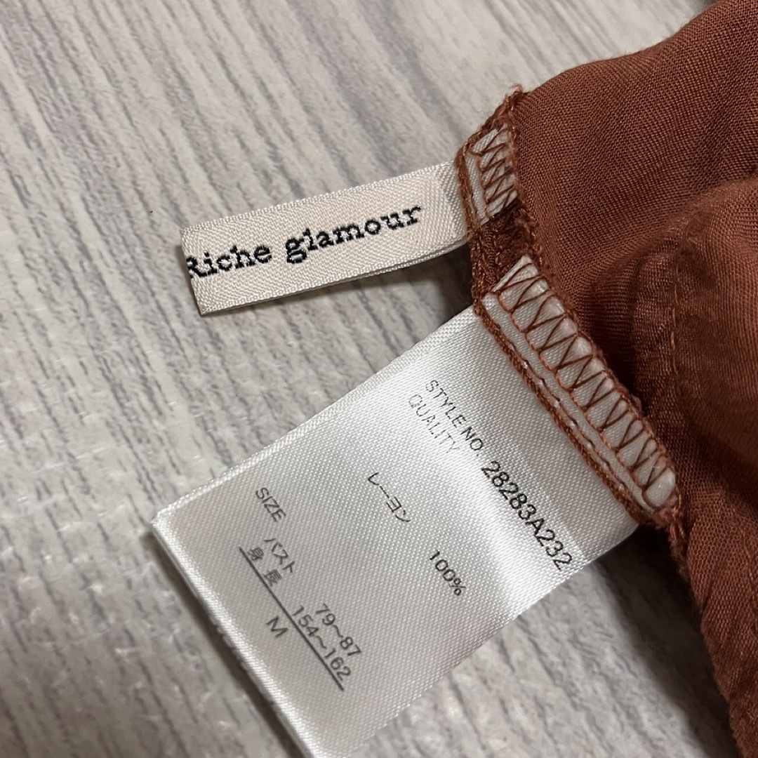 トップス　ブラウン　レーヨン レディースのトップス(シャツ/ブラウス(半袖/袖なし))の商品写真