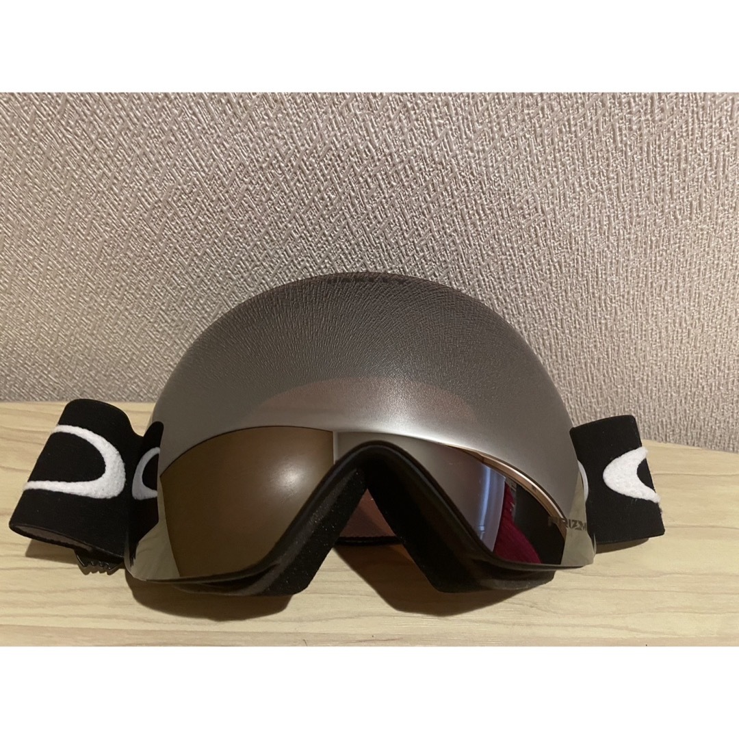 Oakley(オークリー)の【超美品!!!】 オークリー　スノーゴーグル スポーツ/アウトドアのスノーボード(アクセサリー)の商品写真