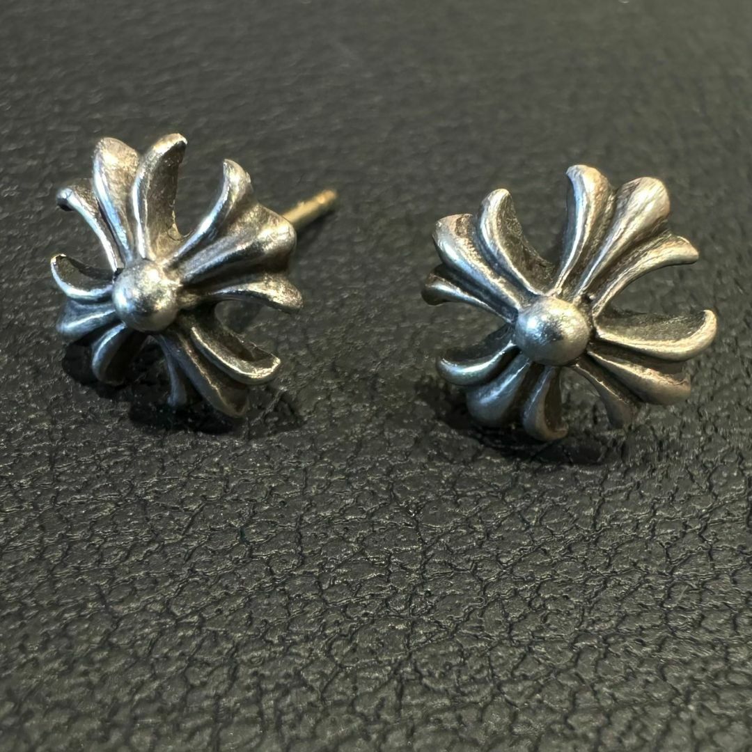 Chrome Hearts(クロムハーツ)の『CHROM HEARTS』クロムハーツ (両耳) ピアス メンズのアクセサリー(ピアス(両耳用))の商品写真