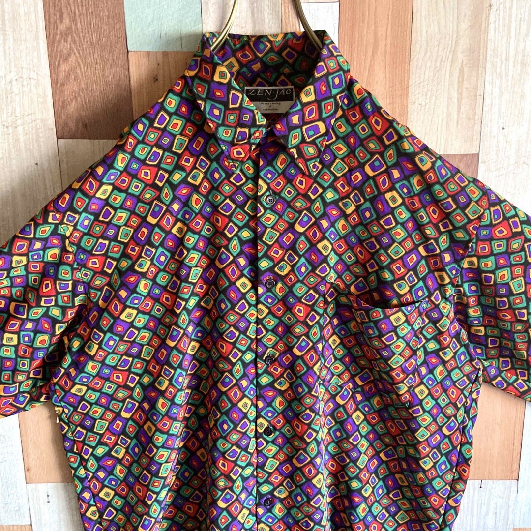 ART VINTAGE(アートヴィンテージ)の90s 00s vintage 総柄 ポリエステルシャツ 古着 y2k メンズのトップス(シャツ)の商品写真