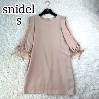 スナイデル(SNIDEL)の極美品✨スナイデル　ワンピース　膝丈　ベージュ　リボン　シフォン　ブラウス(ひざ丈ワンピース)