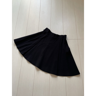 H&M フレアスカート　黒　美品(ひざ丈スカート)