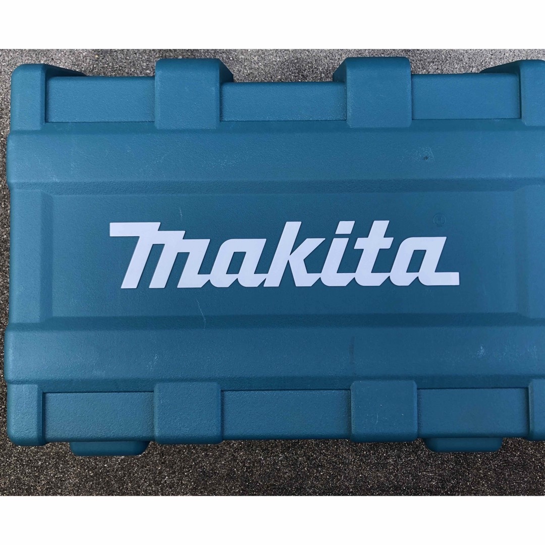 Makita(マキタ)のマキタディスクグラインダーGA412DRGX 未使用 インテリア/住まい/日用品のインテリア/住まい/日用品 その他(その他)の商品写真