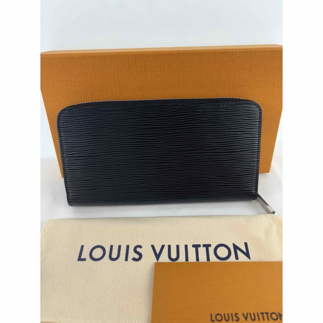 LOUIS VUITTON(ルイヴィトン)の未使用 ルイヴィトン エピ ジッピーウォレット M61857 メンズのファッション小物(長財布)の商品写真