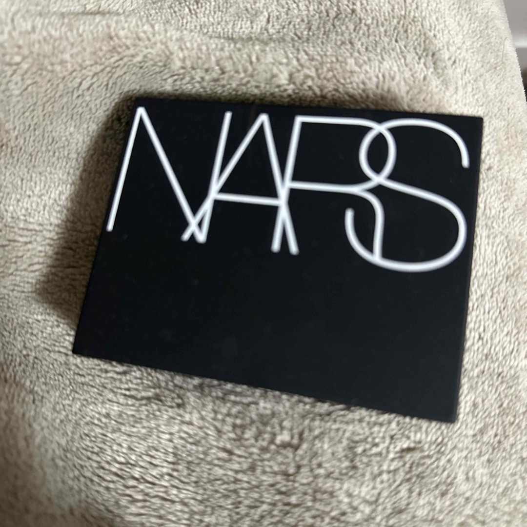 NARS(ナーズ)のNARS パウダー コスメ/美容のベースメイク/化粧品(フェイスパウダー)の商品写真