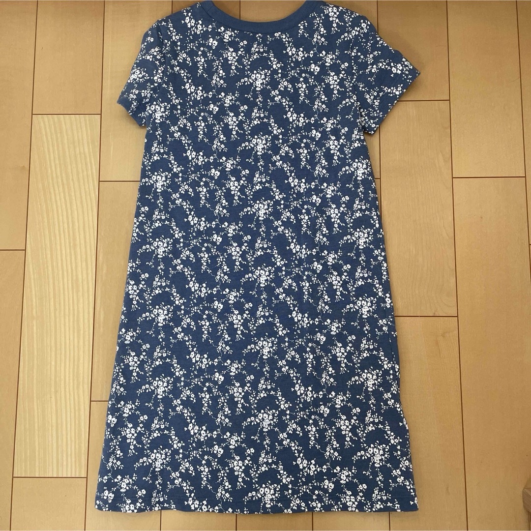 GAP(ギャップ)のギャップ☆スパンコールワンピース☆サイズ130 キッズ/ベビー/マタニティのキッズ服女の子用(90cm~)(ワンピース)の商品写真