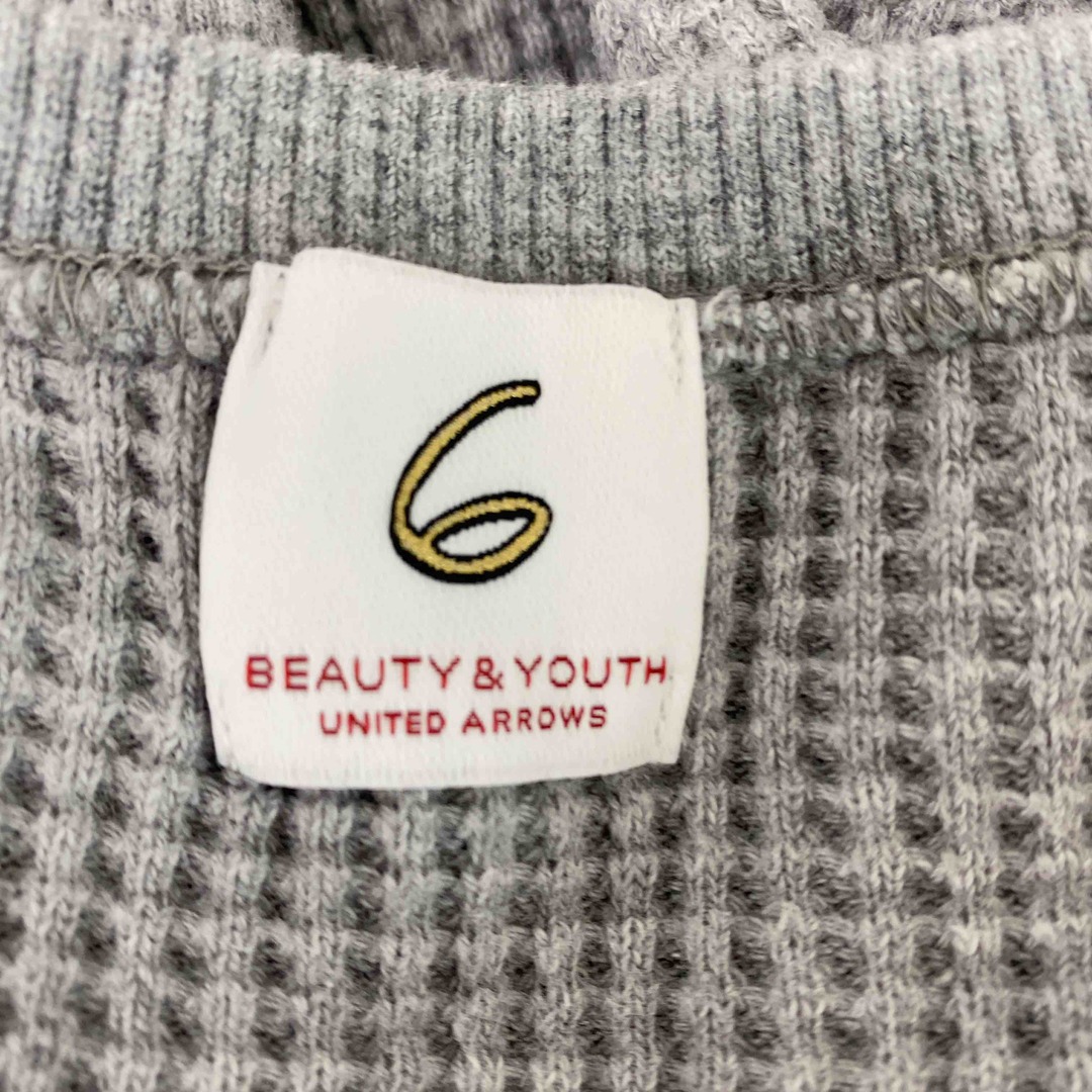 BEAUTY&YOUTH UNITED ARROWS(ビューティアンドユースユナイテッドアローズ)の6 BEAUTY&YOUTH UNITED ARROWS ロクビューティーアンドユースユナイテッドアローズ グレー 無地 シンプル Vネック レディース Tシャツ（長袖） レディースのトップス(Tシャツ(長袖/七分))の商品写真