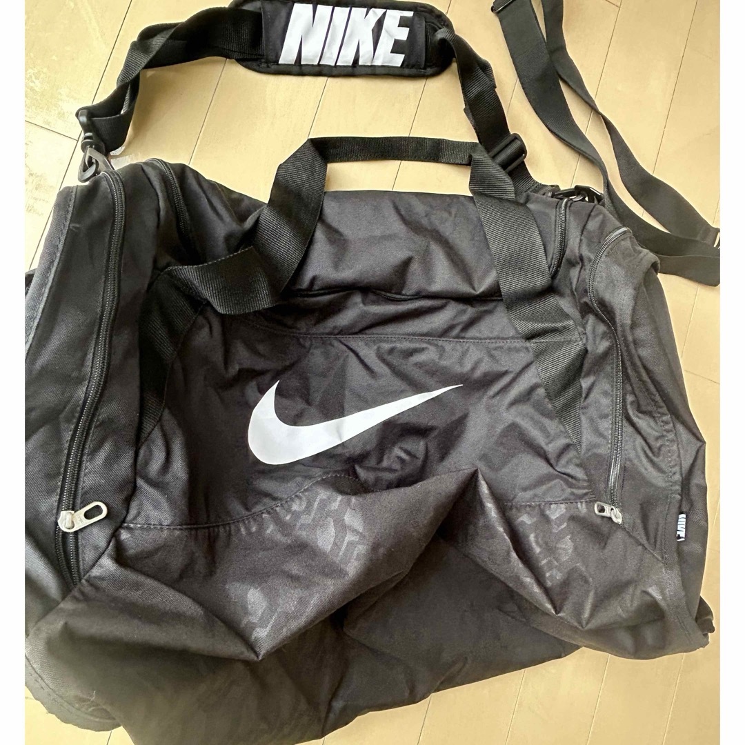 NIKE(ナイキ)のNIKE ナイキ　大容量　ダッフルバッグ　103L  ブラジリア6 メンズのバッグ(ボストンバッグ)の商品写真