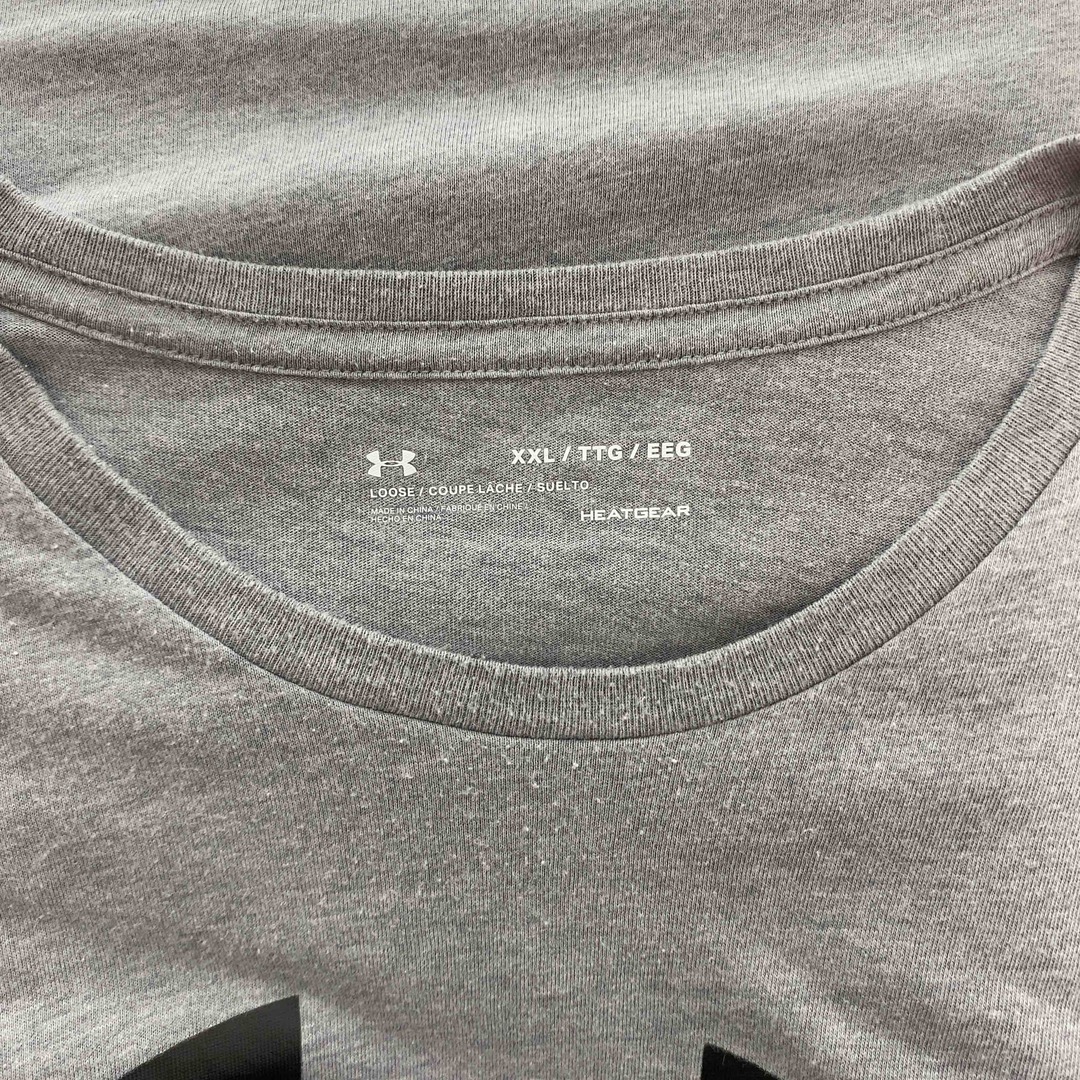 UNDER ARMOUR(アンダーアーマー)のUNDER ARMOUR アンダーアーマー グレー プリントロゴ メンズ Tシャツ（半袖） メンズのトップス(Tシャツ/カットソー(半袖/袖なし))の商品写真