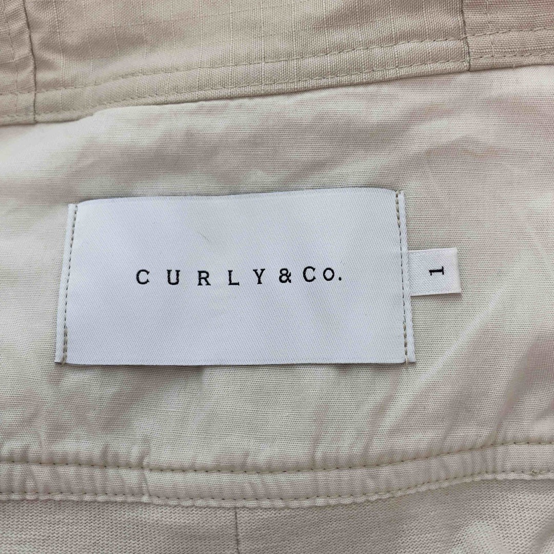 CURLY＆CO　カーリー　ベージュ　ナチュラル　フード付き　羽織　メンズ　ブルゾン レディースのジャケット/アウター(ブルゾン)の商品写真