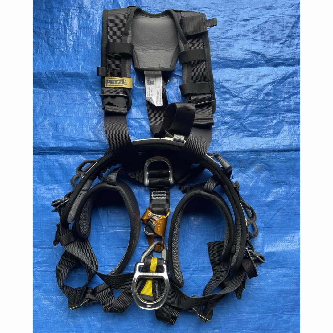 PETZL(ペツル)のフルハーネス スポーツ/アウトドアのスポーツ/アウトドア その他(その他)の商品写真