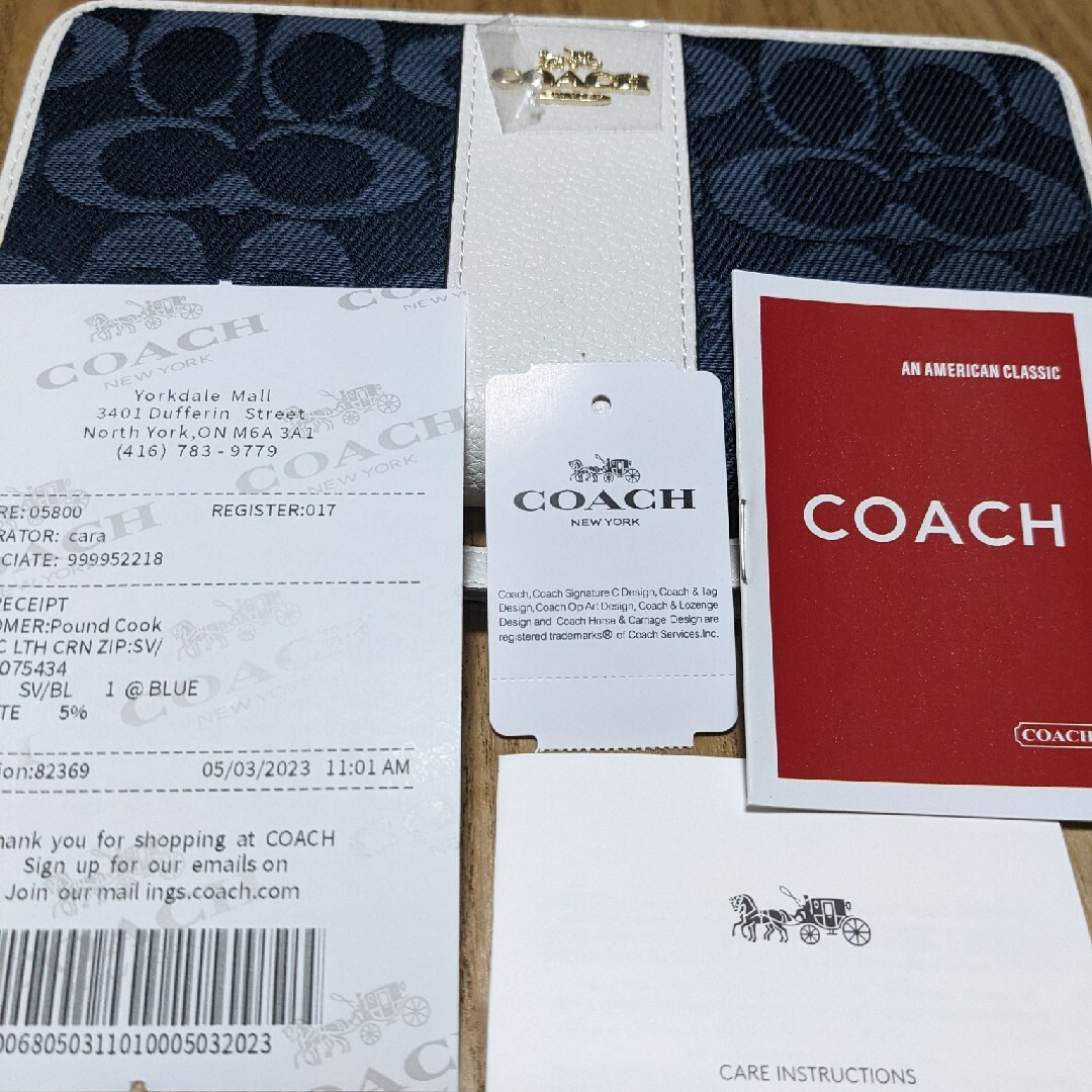 COACH(コーチ)のCOACH 長財布　青系シグネチャー白のワンポイント レディースのファッション小物(財布)の商品写真