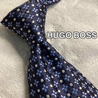 ヒューゴボス(HUGO BOSS)の美品 ヒューゴボス ネクタイ ハイブランド ネイビー 花柄 ドット 光沢 スーツ(ネクタイ)