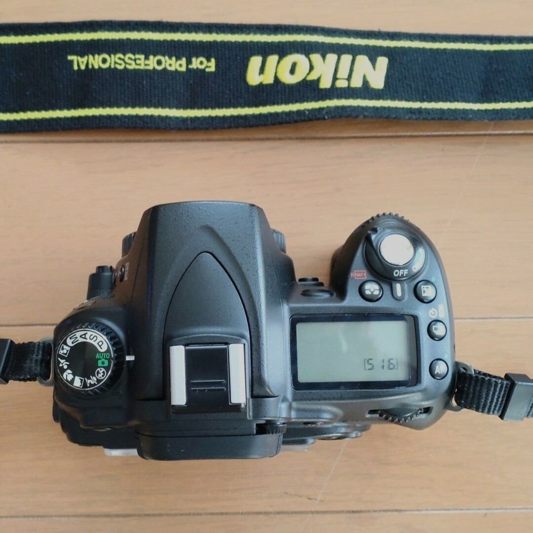 Nikon(ニコン)の✩訳アリ品 ニコンD90  レンズフード(HN-3)付き。✩ スマホ/家電/カメラのカメラ(デジタル一眼)の商品写真