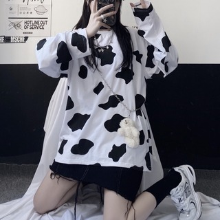 【売れてます】レディース　トップス　Ｔシャツ　牛柄　可愛い　韓国風　ストリート(Tシャツ(長袖/七分))