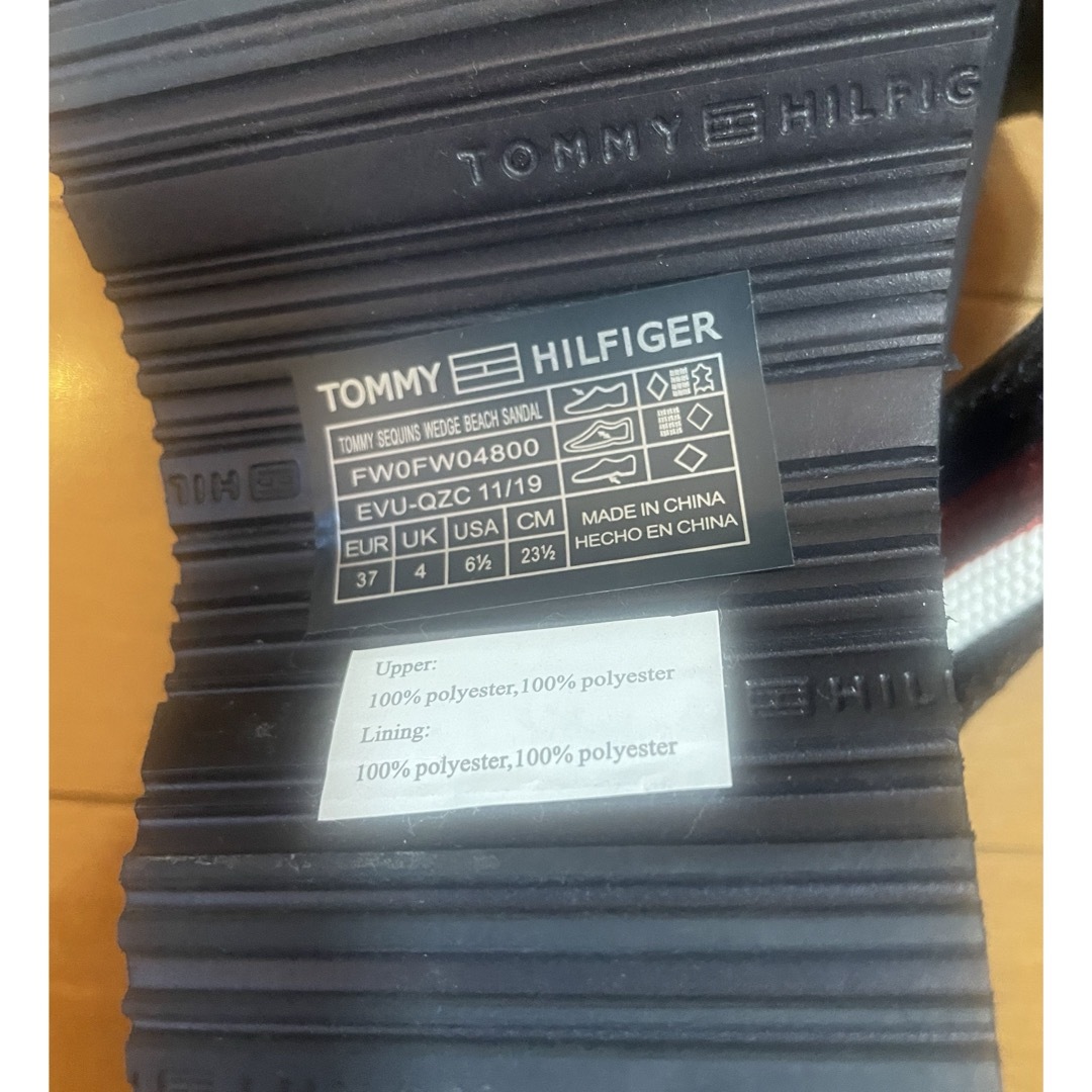 TOMMY HILFIGER(トミーヒルフィガー)のトミーヒルフィガーのサンダル レディースの靴/シューズ(サンダル)の商品写真