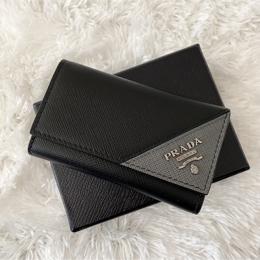 PRADA(プラダ)の未使用級✨PRADA プラダ サフィアーノ キーケース 6連 レディースのファッション小物(キーケース)の商品写真