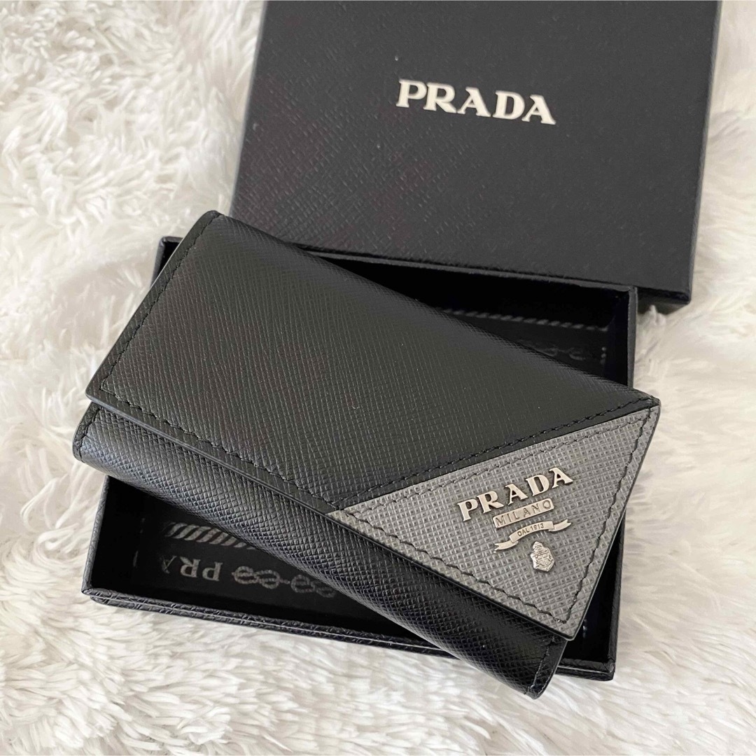 PRADA(プラダ)の未使用級✨PRADA プラダ サフィアーノ キーケース 6連 レディースのファッション小物(キーケース)の商品写真