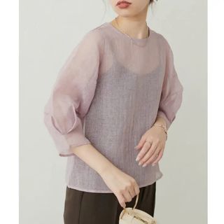 ナチュラルクチュール(natural couture)の定価4950円　新品タグ付【natural couture】シアーブラウス(シャツ/ブラウス(長袖/七分))