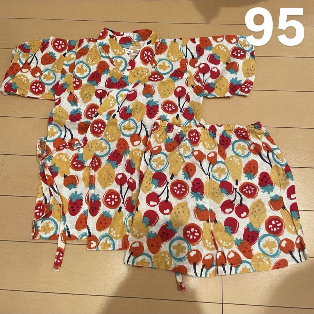 【95cm】甚平　フルーツ柄　夏 キッズ/ベビー/マタニティのキッズ服女の子用(90cm~)(甚平/浴衣)の商品写真