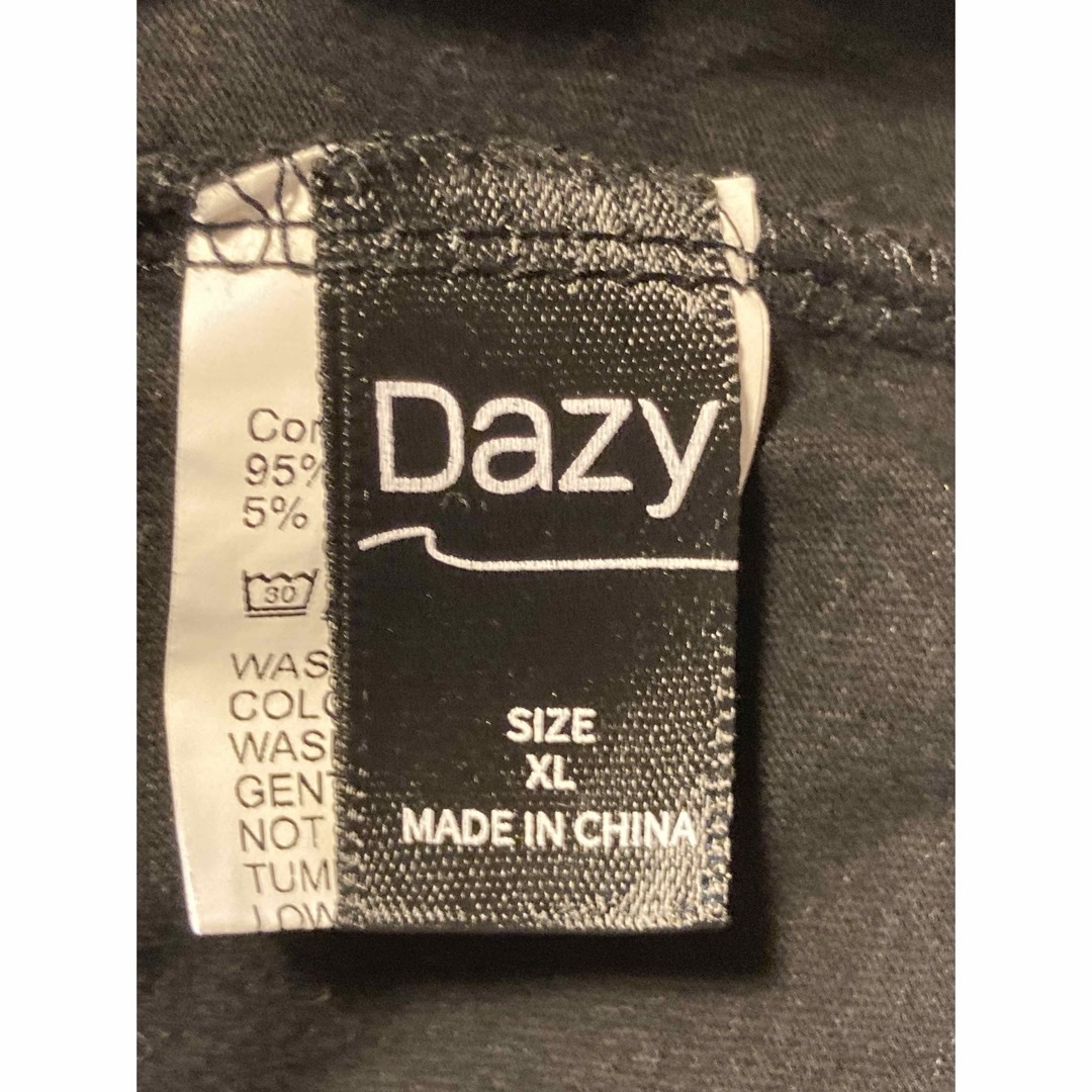 SHEIN(シーイン)のdazy  カットソー　xl  レディースのトップス(カットソー(半袖/袖なし))の商品写真