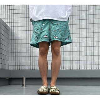 patagonia FUN HOGS柄バギーズショーツ L VINTAGE(ショートパンツ)