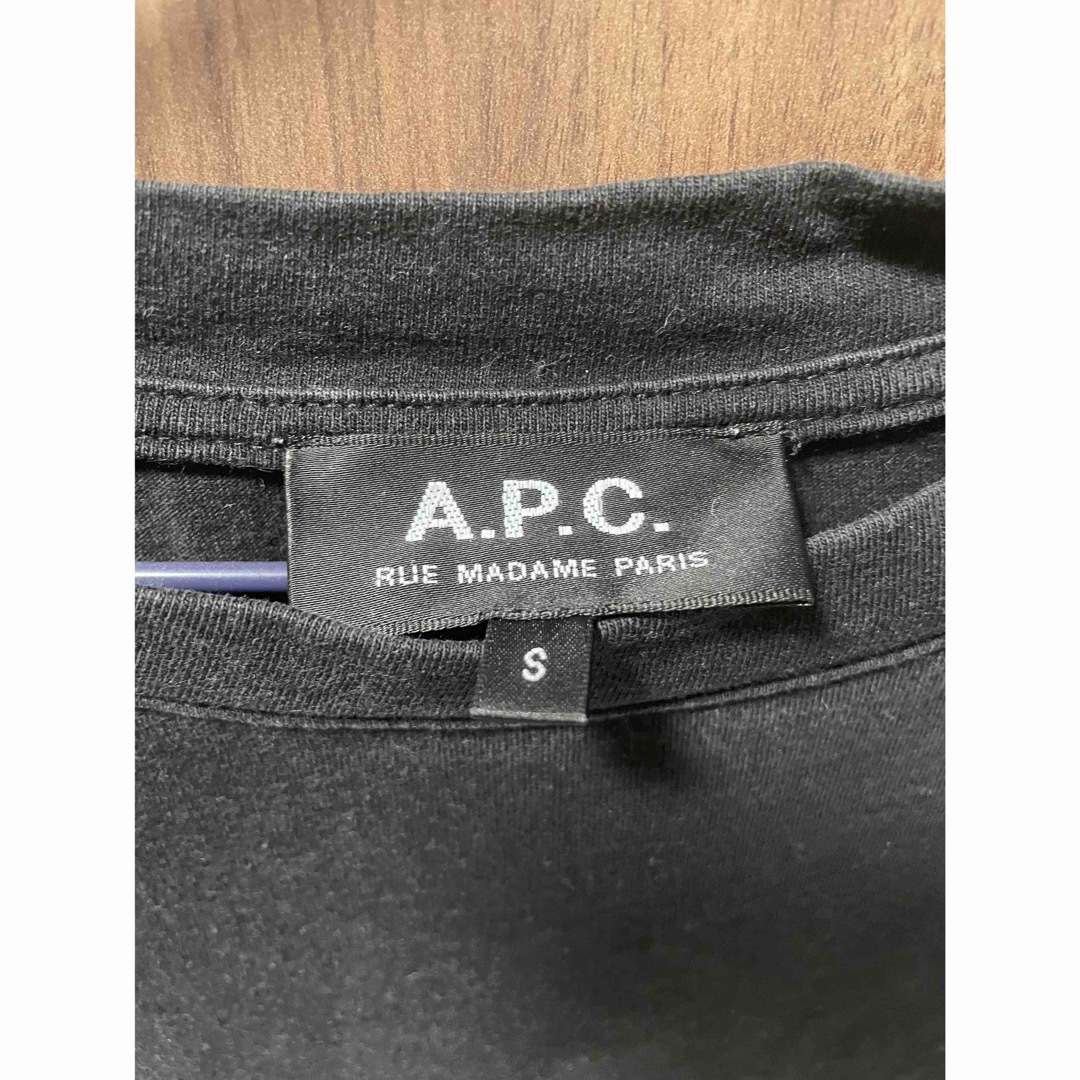 A.P.C tシャツ メンズのトップス(Tシャツ/カットソー(半袖/袖なし))の商品写真