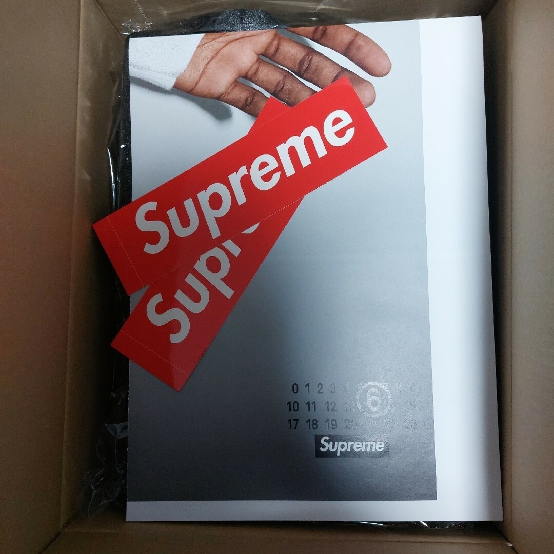 Supreme(シュプリーム)のSupreme MM6 Maison Margiela Box Logo　XXL メンズのトップス(パーカー)の商品写真