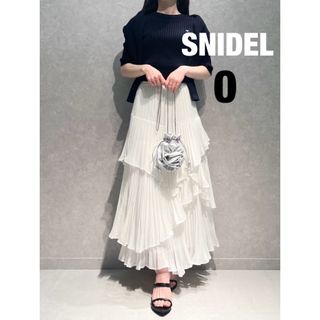 スナイデル(SNIDEL)のスナイデル　snidel プリーツティアードスカート ホワイト　0 S★新品(ロングスカート)