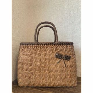山葡萄かごバッグ　手作りかごバッグ　網代編み　Lサイズ　内布付き　ポケットあり(かごバッグ/ストローバッグ)