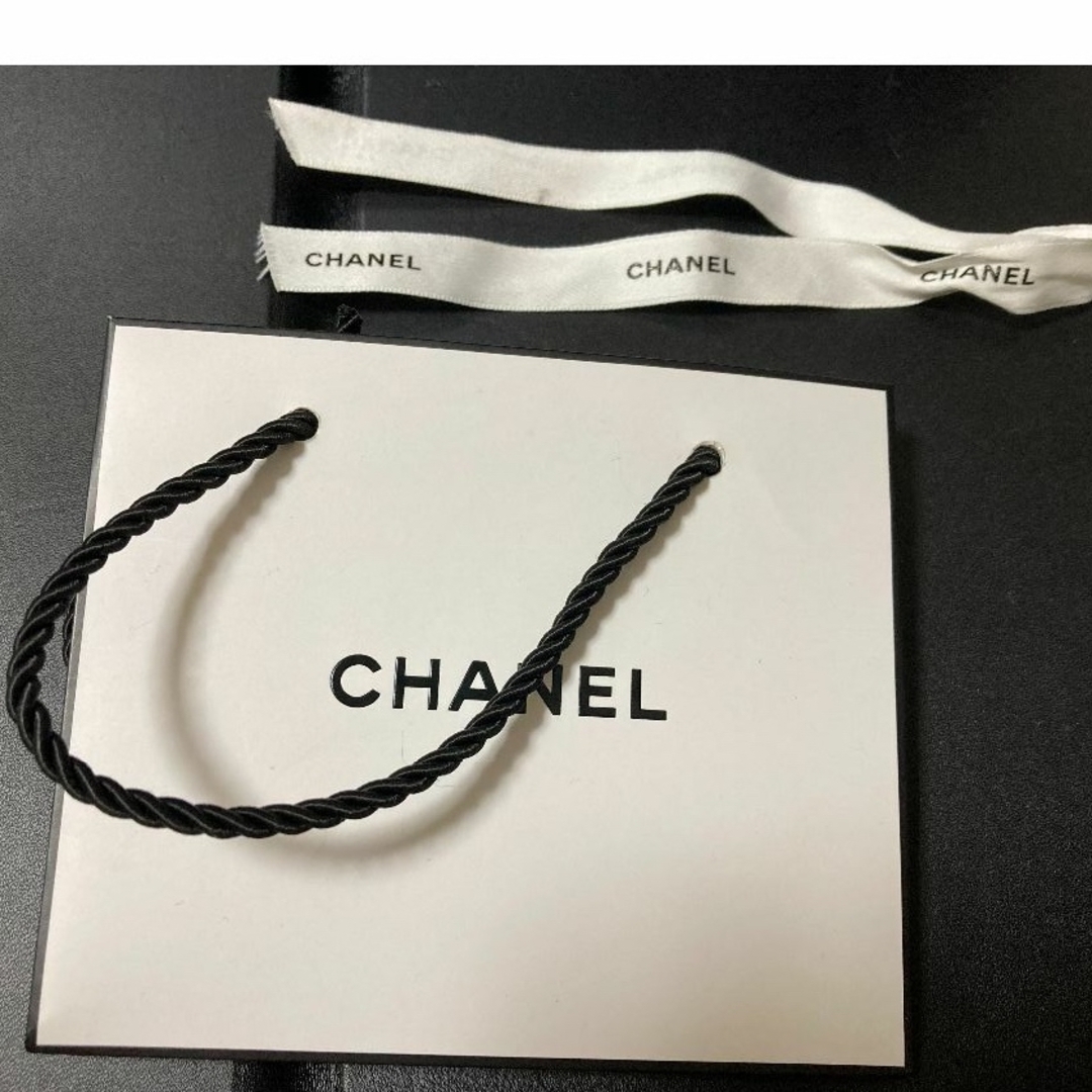 CHANEL(シャネル)のシャネル　紙バック　ミニサイズ レディースのバッグ(ショップ袋)の商品写真