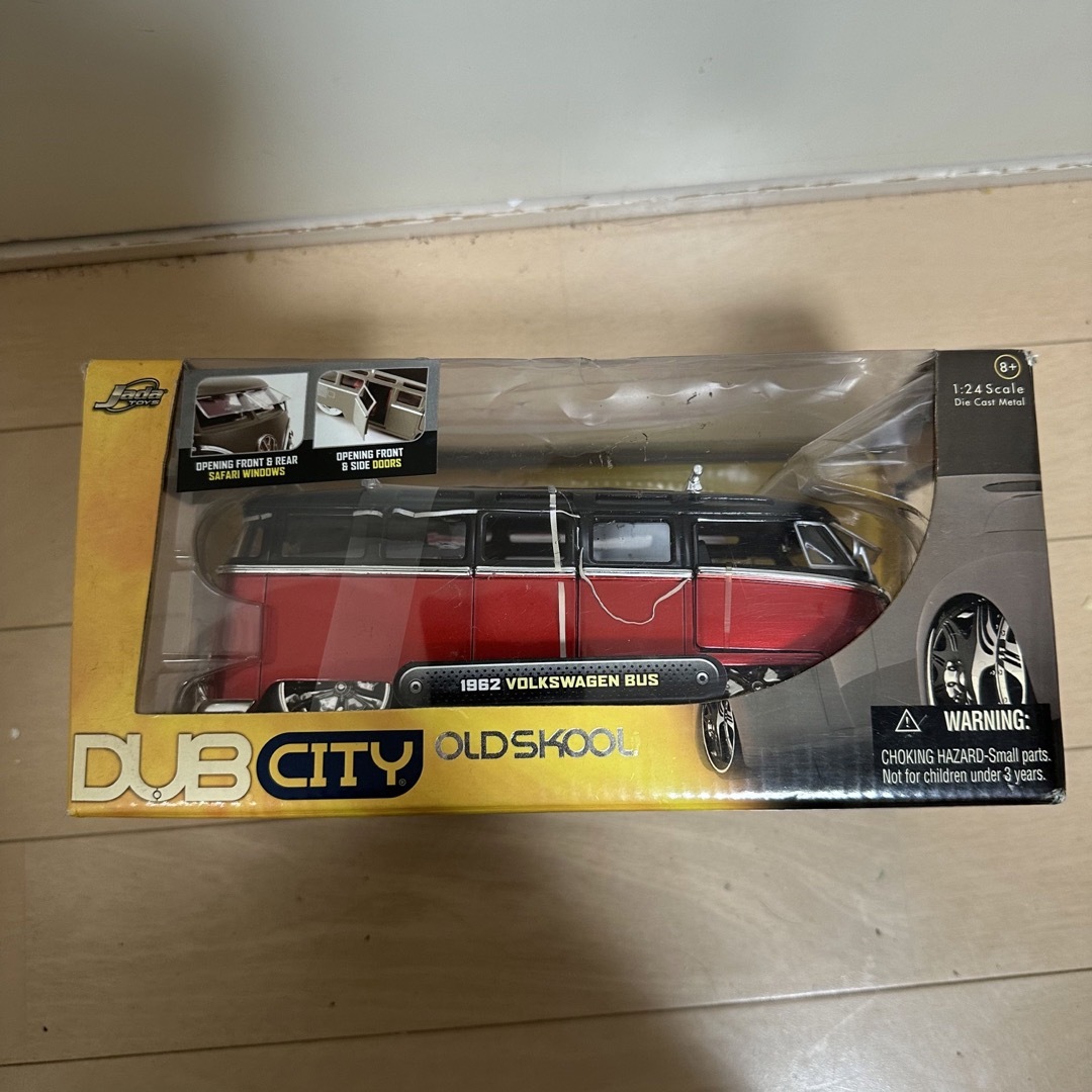 DUB CITY Jada TOYS ダブシティ ジャダトイズ 1962 バス  エンタメ/ホビーのおもちゃ/ぬいぐるみ(ミニカー)の商品写真