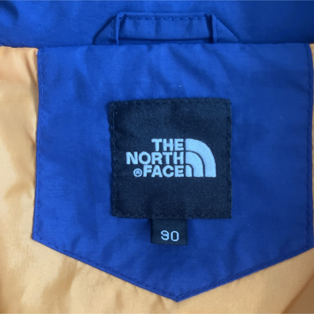 THE NORTH FACE(ザノースフェイス)のノースフェイス　マウンテンパーカー　ネイビー　メンズＳ　レディースＬ相当 レディースのジャケット/アウター(ナイロンジャケット)の商品写真