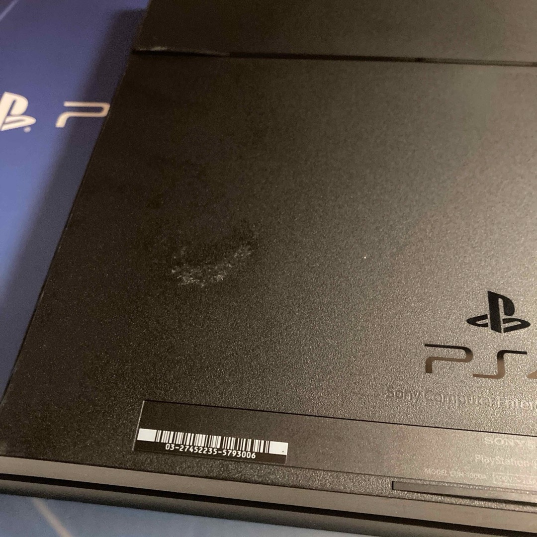 PlayStation4(プレイステーション4)のPlayStation®4 ジェット・ブラック 500GB CUH-1000A エンタメ/ホビーのゲームソフト/ゲーム機本体(家庭用ゲーム機本体)の商品写真