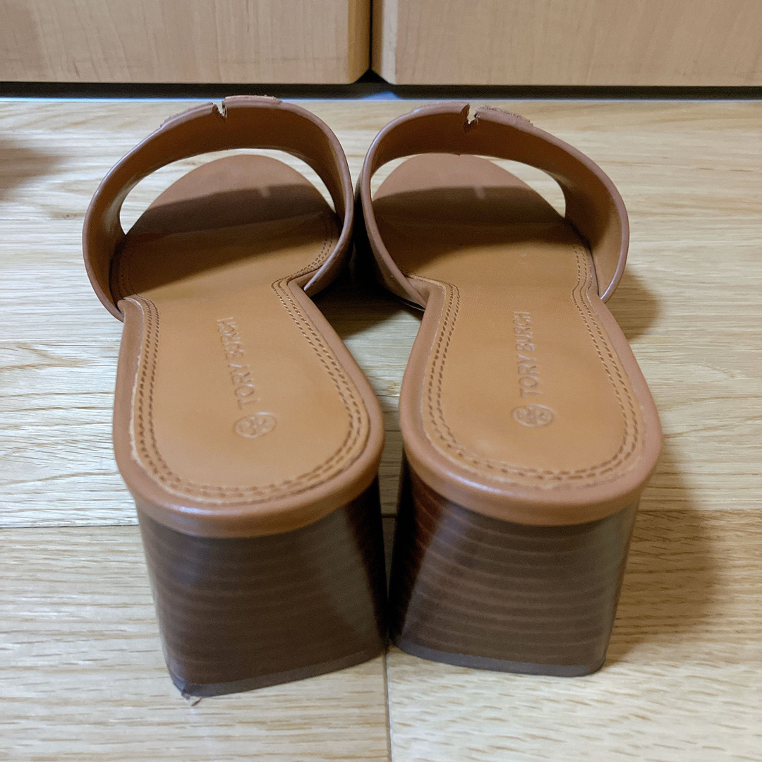 Tory Burch(トリーバーチ)の【値下げしました】TORY BURCH トリーバーチ イネス ヒール サンダル レディースの靴/シューズ(サンダル)の商品写真