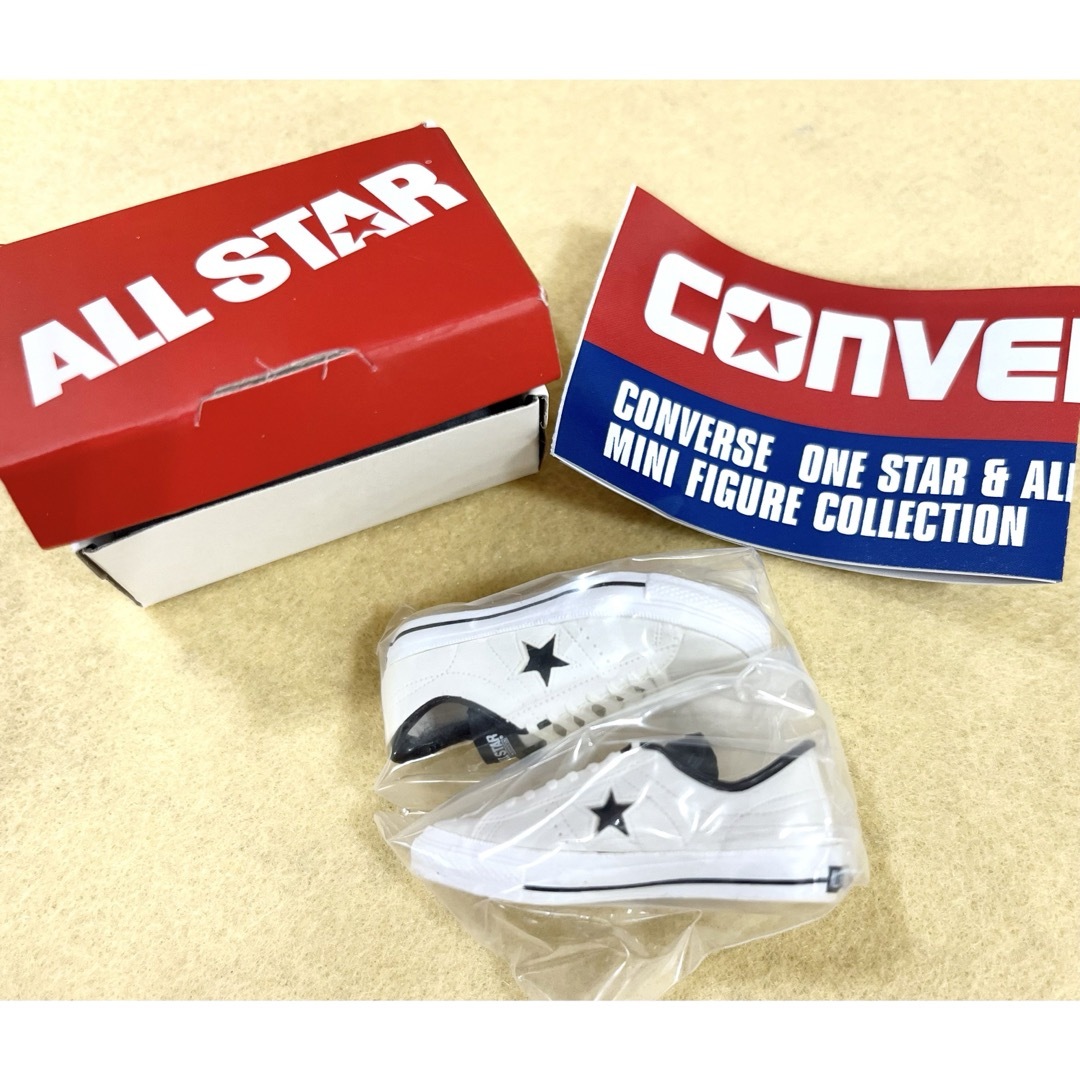 CONVERSE(コンバース)のコンバース ガチャ ONE STAR  ホワイト/ブラック ワンスター エンタメ/ホビーのおもちゃ/ぬいぐるみ(その他)の商品写真