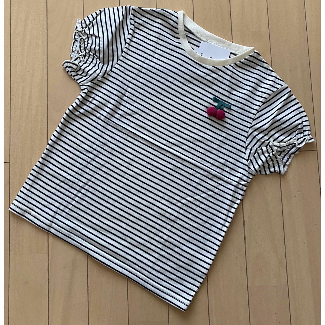 apres les cours(アプレレクール)のアプレレクール パフ袖Tシャツ 140 キッズ/ベビー/マタニティのキッズ服女の子用(90cm~)(Tシャツ/カットソー)の商品写真