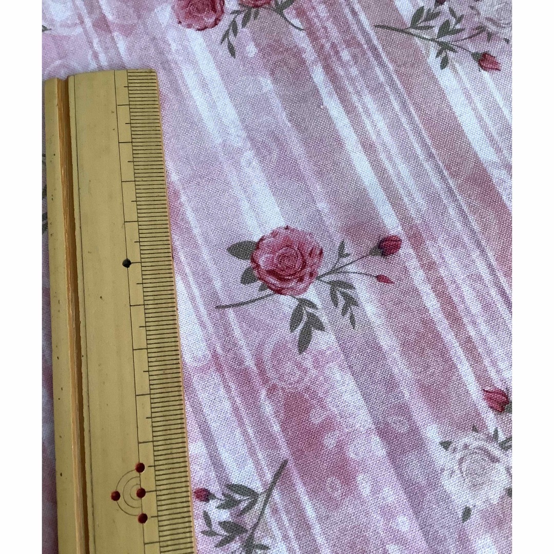 【10%OFF】 USAコットン ミニ薔薇レースボーダー ピンク45 ハンドメイドの素材/材料(生地/糸)の商品写真