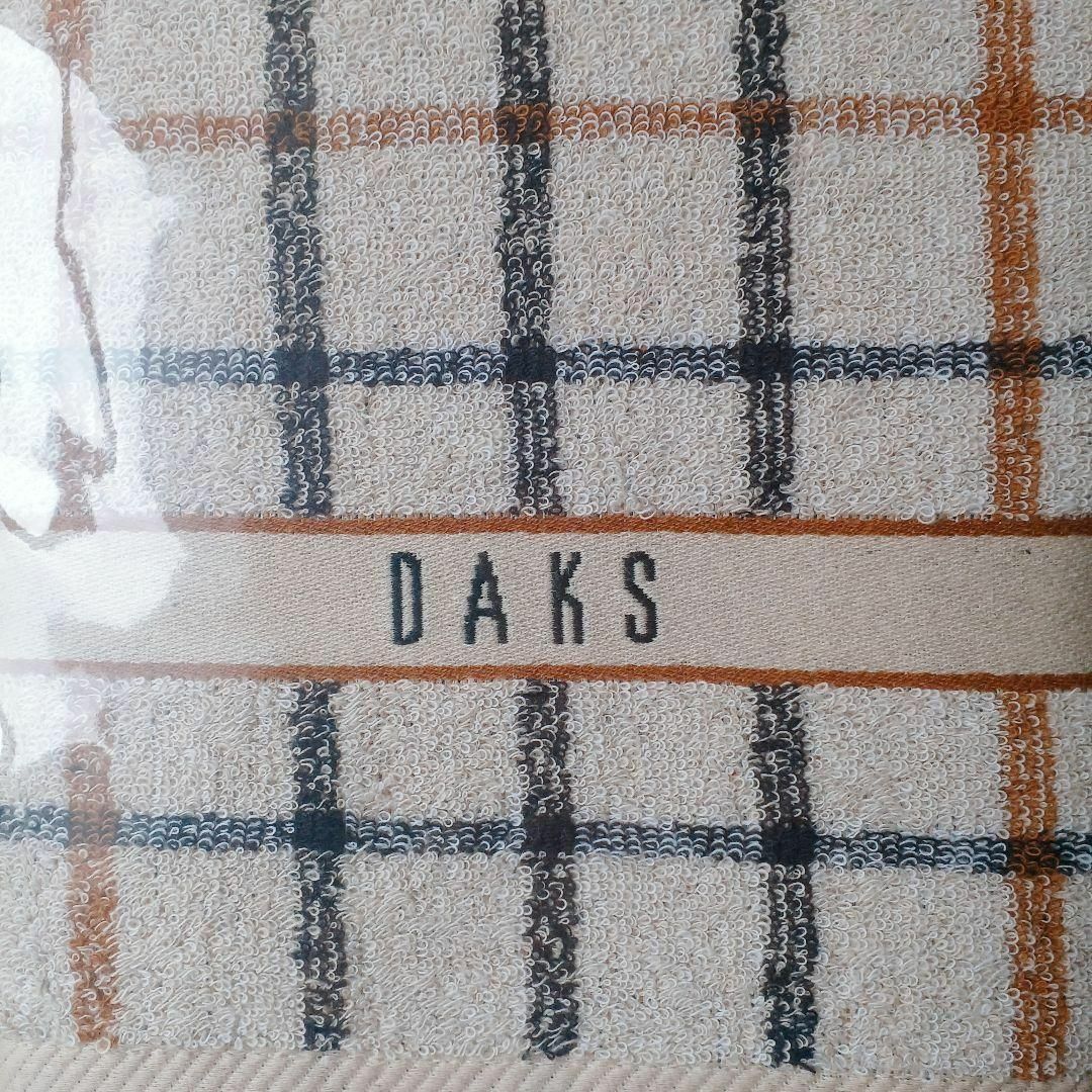 DAKS(ダックス)の【未使用品❤️】DAKS　ダックス バスタオル　ハウスチェック柄　ベージュ インテリア/住まい/日用品の日用品/生活雑貨/旅行(タオル/バス用品)の商品写真