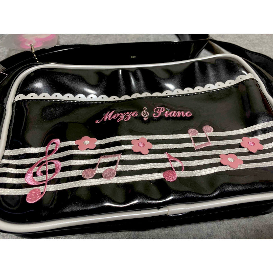 mezzo piano(メゾピアノ)の新品　メゾピアノmezzopiano ショルダー　バッグ　ホルダー付 レディースのバッグ(ショルダーバッグ)の商品写真