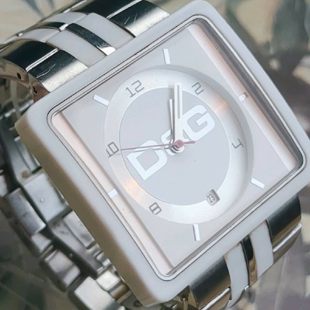 DOLCE&GABBANA(ドルチェアンドガッバーナ)の✨希少✨ドルチェ&ガッバーナ 腕時計 白文字盤 クォーツ メンズの時計(腕時計(アナログ))の商品写真