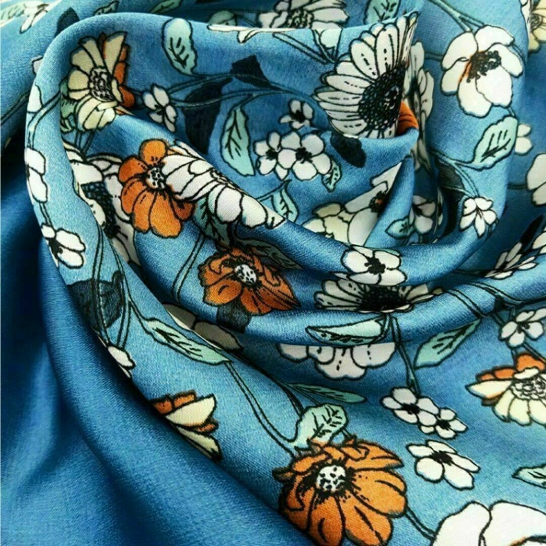 大判スカーフ 昭和レトロ おしゃれ 秋色花柄 ストール バッグスカーフ 上品 レディースのファッション小物(バンダナ/スカーフ)の商品写真