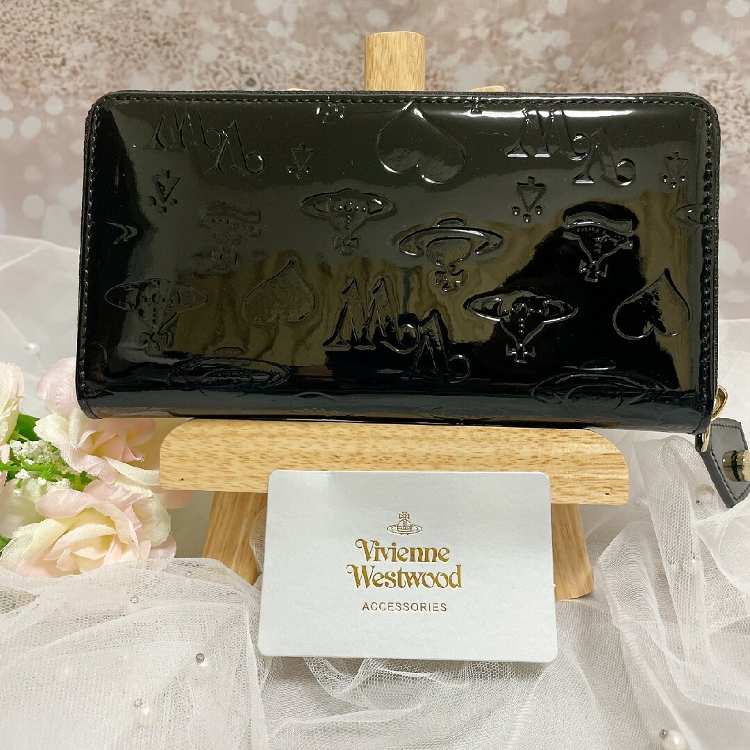 Vivienne Westwood(ヴィヴィアンウエストウッド)の【24時間以内発送】Vivienne Westwood 長財布 黒 エナメル レディースのファッション小物(財布)の商品写真