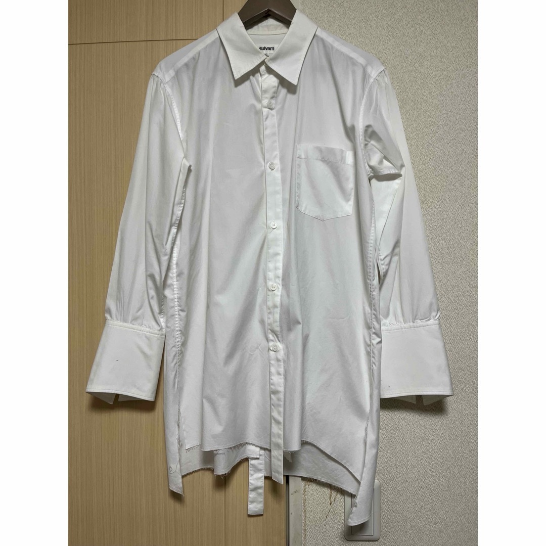 sulvam(サルバム)のSulvam★ドレス　シャツ　白 メンズのトップス(シャツ)の商品写真