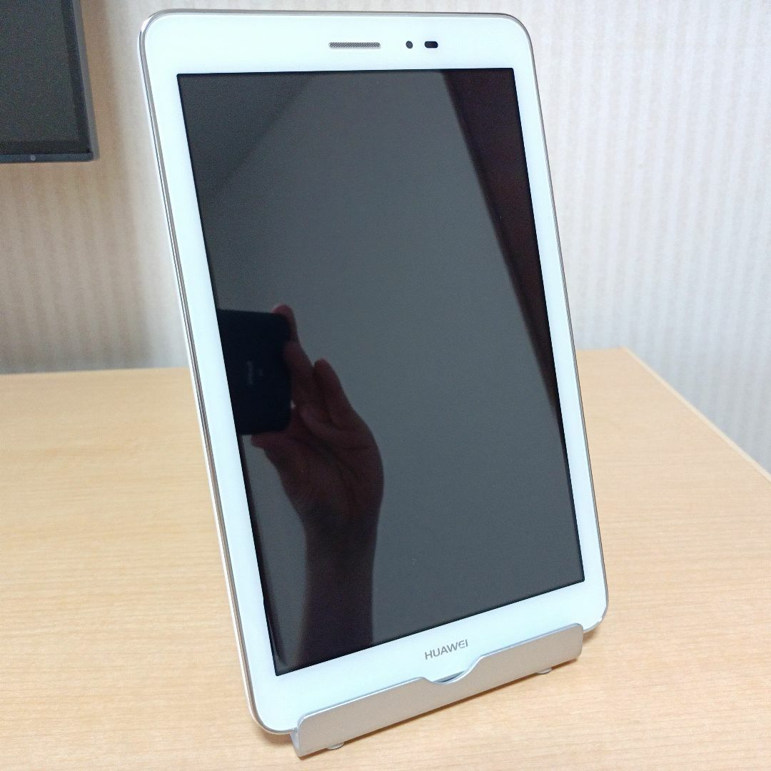 HUAWEI(ファーウェイ)のHUAWEI MediaPad T1 8.0 S8-702uj 16GB ROM スマホ/家電/カメラのPC/タブレット(タブレット)の商品写真