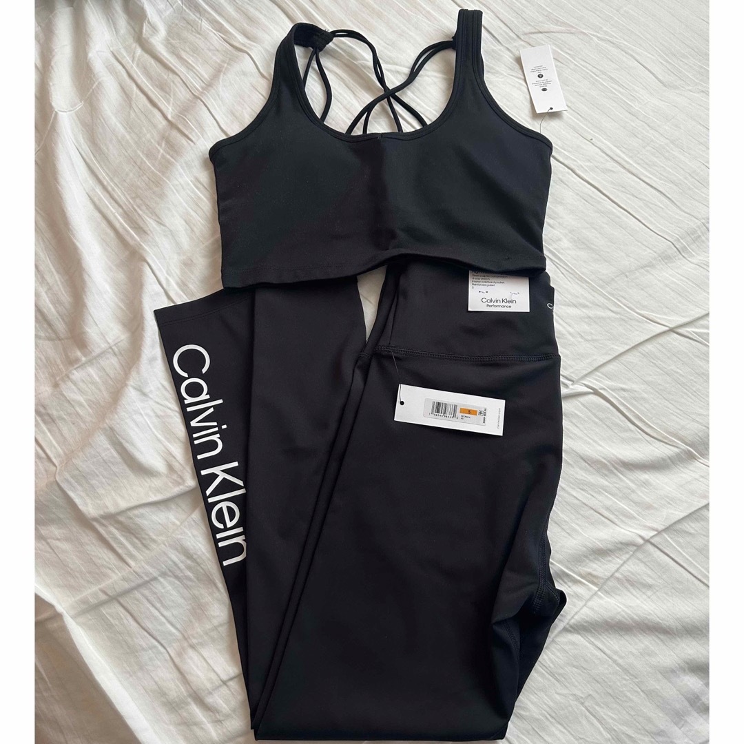 Calvin Klein(カルバンクライン)のカルバンクライン　スポーツブラ➕ボトムス　Sサイズ　新品タグあり レディースのパンツ(その他)の商品写真