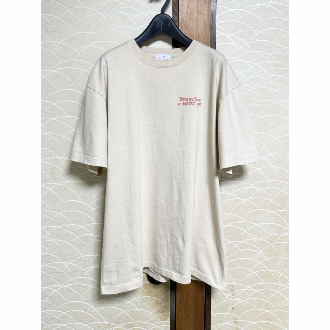 美品 LIAN ビッグロゴTシャツ レディースのトップス(Tシャツ(半袖/袖なし))の商品写真